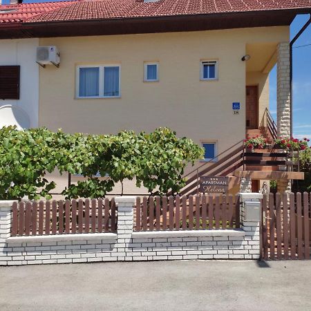 Apartman Helena Слуни Экстерьер фото