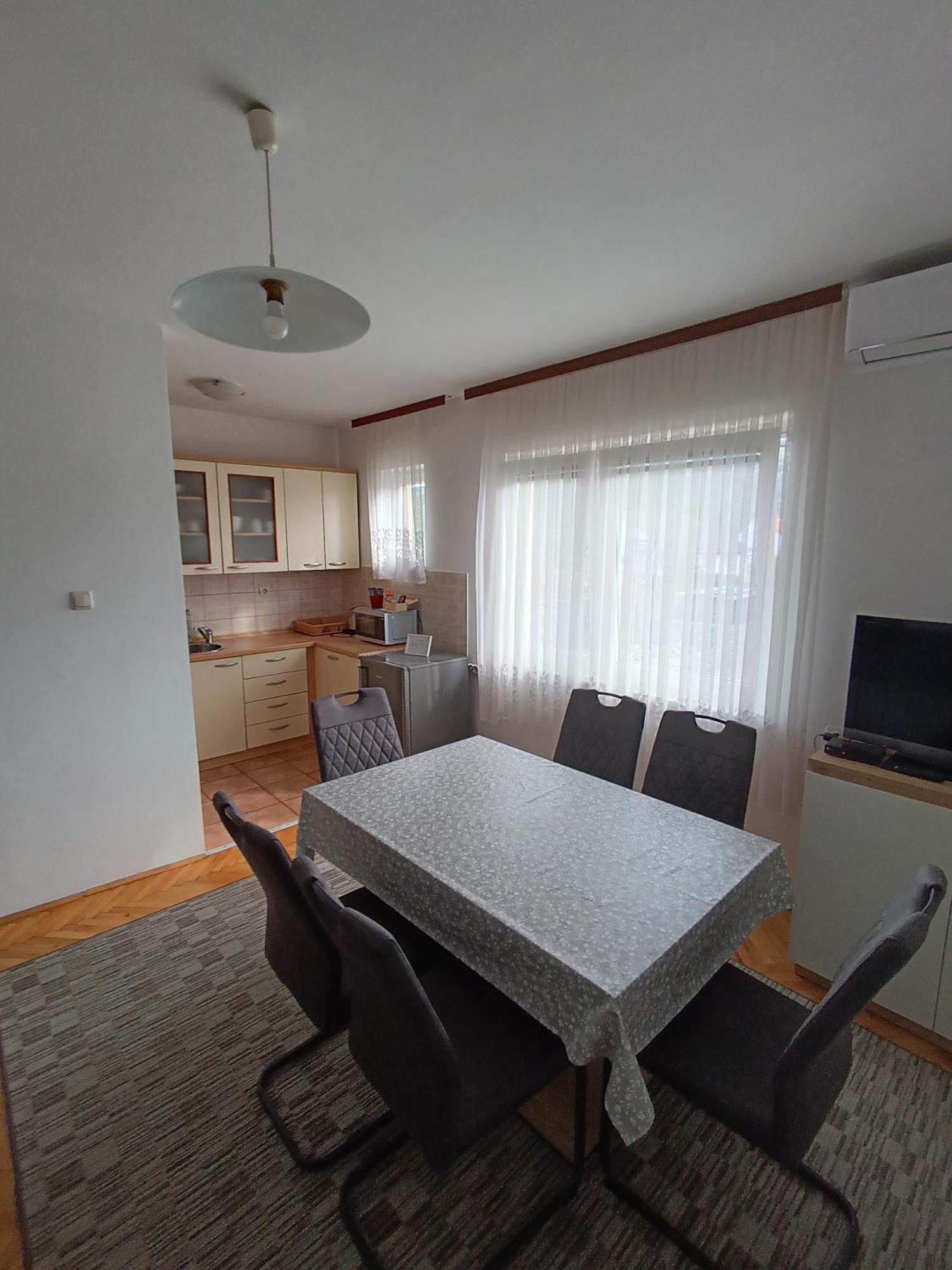 Apartman Helena Слуни Экстерьер фото