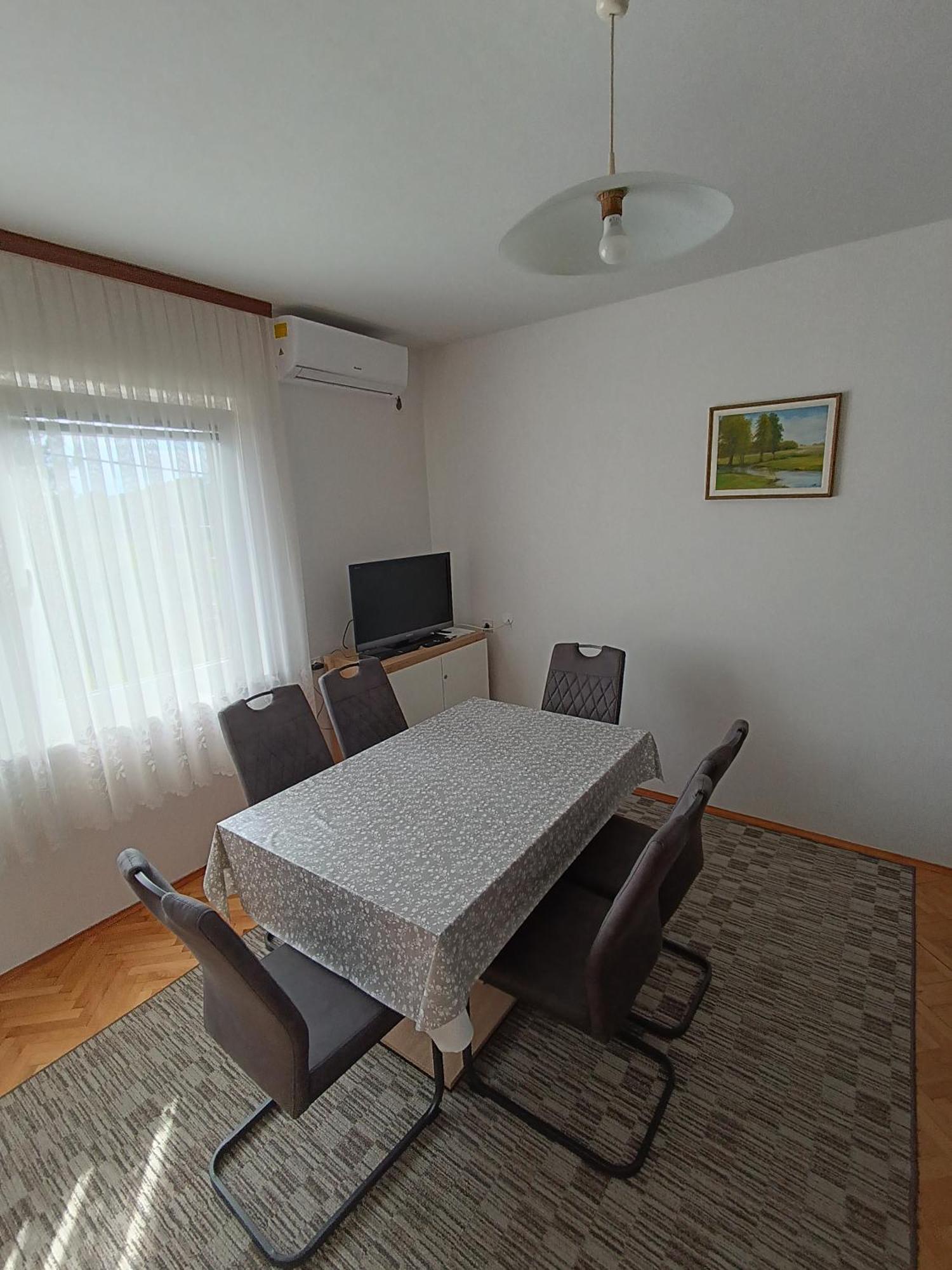 Apartman Helena Слуни Экстерьер фото